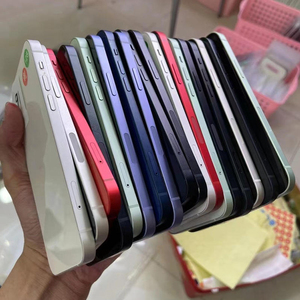 Teléfono Móvil Modelo 12 de 128 GB, 98% Nuevo - Product Image 3