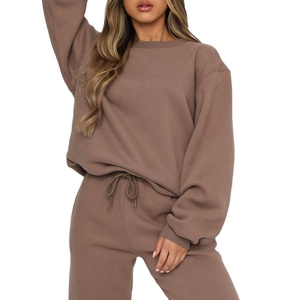 Vente en gros de vêtements de ville ensemble 2 pièces pour femmes survêtement en velours tenues de jogging décontractées hip hop Survêtements coupe ajustée à fermeture éclair teints en unis - Product Image 2