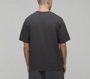 T-shirt décontracté en coton uni à col rond et manches courtes pour homme, 210g, avec logo personnalisé tricoté et imprimé par transfert thermique - Product Image 2