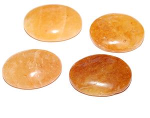 Disque Rond en Quartz Doré Tendance, Pierre Naturelle Polie pour l'Amour et la Guérison - Product Image 1