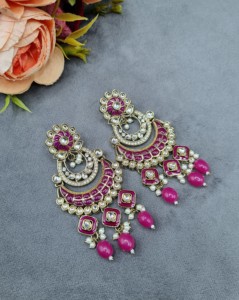 Boucles d'oreilles Chandbali Meenakari de créateur, plaquées or antique, avec pierres et perles, pour femmes, collection pour mariage, réception et soirée - Product Image 2