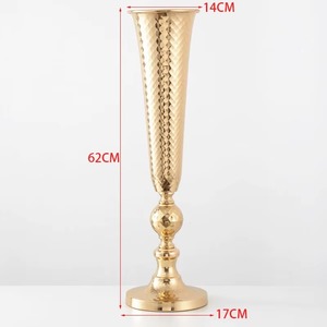 แจกันดอกไม้ทรงแตรโลหะสีทองสำหรับตกแต่งงานแต่งงาน - Product Image 6