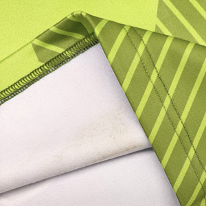 Veste de pluie imperméable pour homme, coupe-vent à capuche avec fermeture éclair quart de tour, idéale pour le cyclisme et les activités de plein air – Vente en gros - Product Image 6