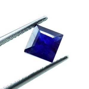 Gema de Zafiro Azul Natural: Zafiro Suelto Facetado Cuadrado de 1.90Ct (6x4MM) - Product Image 3