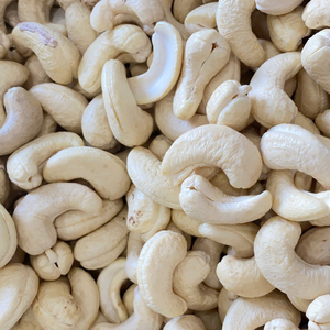 Oferta Especial: Nueces de Anacardo Crudas LWP de Alta Calidad, Libres de Impuestos, Origen Vietnam, Empresa Santigo - Product Image 1