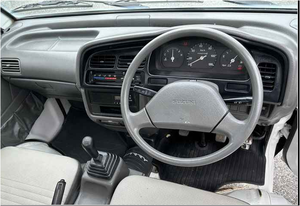 Camion à benne basculante SUZ U KII 4x4 de 1997, en bon état - Product Image 2