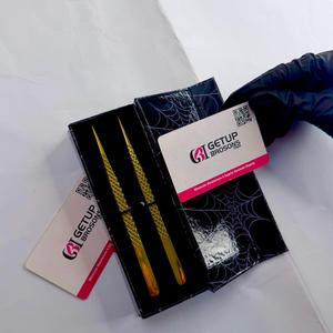 Pinzas para Pestañas de Acero Inoxidable, Rectas, con Recubrimiento de Plasma Dorado, con Agarre de Diamante, Punta de Precisión Lisa/de Fibra - Product Image 2