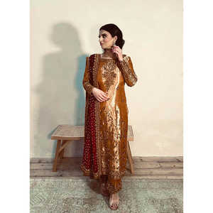 Ensemble haut et dupatta pour femmes, vêtements de soirée, avec un travail élégant de perles - Product Image 2