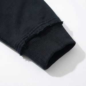 Sudadera con capucha negra con cremallera y motivo de llamas — Sudadera urbana con cremallera completa, detalles de tachuelas y bolsillos canguro |   Marca Privada OEM/ODM - Product Image 5