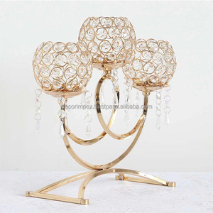 Bougeoirs de luxe en métal doré et cristal Support décoratif Candélabre Centre de table pour événement Décorations de fête de mariage - Product Image 4