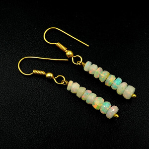 Boucles d'oreilles en perles d'opale éthiopienne multi-feu, or 14 carats, cadeau pour elle - Product Image 4