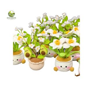 Pot de fleurs en crochet mignon en forme de marguerite, fait main au Vietnam, en laine colorée, décoration de bureau, cadeau, décoration pour la maison, le bureau ou la chambre. - Product Image 5