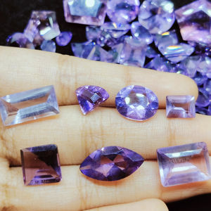 พลอยอเมทิสต์สีม่วงหลวมเจียระไนแบบเหลี่ยมเพชรพลอยธรรมชาติ100% อัญมณีขนาดเทียบขนาดสำหรับการทำเครื่องประดับ - Product Image 3