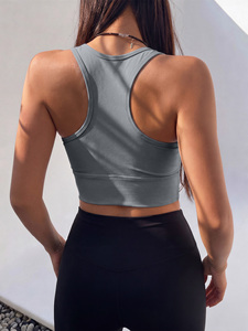 Haut court et soutien-gorge de yoga premium pour femme, vêtements de sport respirants et extensibles pour la gym et l'entraînement - Product Image 2