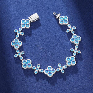 Pulsera de Oro con Cruz de Trébol y Diamantes Cultivados en Laboratorio Lebron, Joyería Hip Hop de Lujo con Incrustaciones de Diamantes, Certificada por IGI - Product Image 5