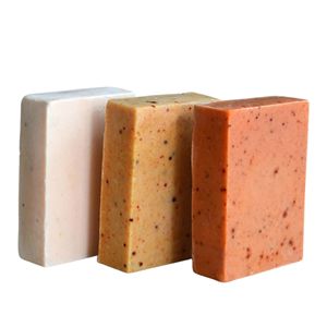 Jabón en Barra de Cúrcuma Vegano Hidratante Hecho a Mano de Alta Calidad, Oferta al por Mayor para Compradores Globales - Product Image 6