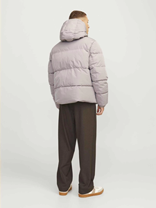 Traje de Esquí Cómodo y Holgado de Material Duradero, Fabricación Pakistaní, Traje de Esquí Extra Grande de Alta Calidad - Product Image 4