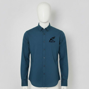 เสื้อเชิ้ตเดนิมผู้ชายไซส์ใหญ่แบบ OEM สไตล์ลำลอง แฟชั่นโดดเด่น สีน้ำเงินล้วน - Product Image 1