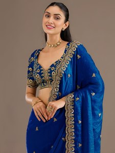 Sari en soie bleue brodé traditionnel pour femme, ensemble anti-humidité et infroissable pour mariage et fête - Product Image 4