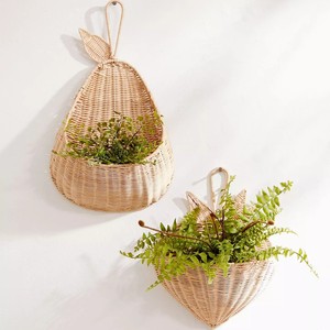 Cute apple shape fruit <b>wall</b>-<b>hanging</b> <b>basket</b> rack best selling natural woven <b>wall</b> mount rattan <b>baskets</b> for baby room decor - Product Image 6