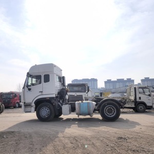 Tracteur diesel haute puissance 6x4, camion lourd pour le transport routier commercial et la logistique - Product Image 5