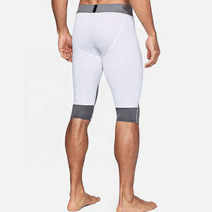 กางเกงขาสั้นรัดรูปสไตล์ผู้ชายแบบสองสี ทรงสบาย ทันสมัย เหมาะสำหรับออกกำลังกาย ระบายอากาศได้ดี แห้งเร็ว ผลิตจากผ้าสแปนเด็กซ์/โพลีเอสเตอร์ - Product Image 4