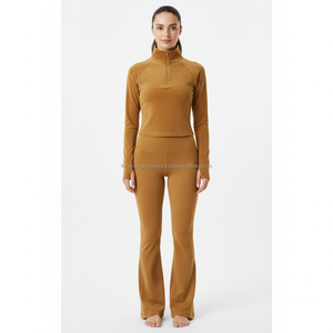 Ensemble de survêtement en velours pour femme, marque privée, avec logo personnalisé, pantalon évasé coupe bootcut et veste zippée, luxe, doux, 2 pièces, décontracté, uni - Product Image 6
