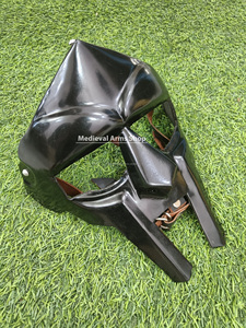 Masque facial de chevalier gladiateur médiéval fait main en acier doux noir pour adulte, idéal pour la fête des mères et le Nouvel An - Product Image 3