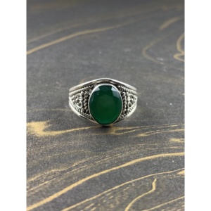 แหวนหยกเขียวประณีต น้ำหนัก 3.2 กรัม - Product Image 1