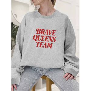 Sweat-shirt d'hiver unisexe respirant et écologique en tissu éponge à col rond Brave Queens Team avec impression personnalisée - Product Image 5