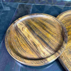 จานไม้และชุดภาชนะไม้คุณภาพพรีเมียม ชุดจานไม้และภาชนะไม้ผิวเรียบ ชุดอาหารเย็นจากไม้ธรรมชาติสำหรับการรับประทานอาหาร - Product Image 1