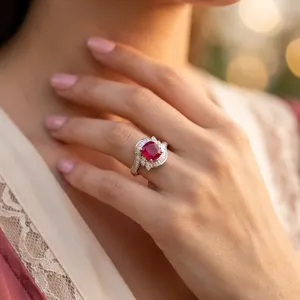 Hermoso Anillo de Oro Amarillo de 14K para Mujer, Joyería Fina de Diseño Premium para Bodas, Fiestas y Uso Diario, Colección de Exportación - Product Image 1