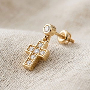 Pendientes colgantes de cruz de oro de 14 quilates con diamantes, rosca interna para cartílago de la oreja - Product Image 3