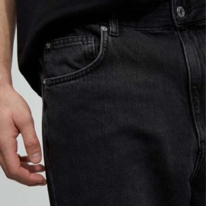 Jean droit noir pour homme, taille mi-haute, coupe classique, délavage moyen, en denim de coton, style hip-hop décontracté, pour le printemps et l'automne - Product Image 4