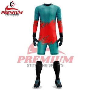 Uniforme de gardien de but de football sur mesure en gros, short imprimé personnalisé, 100% polyester respirant, séchage rapide, haute qualité pour équipe - Product Image 4