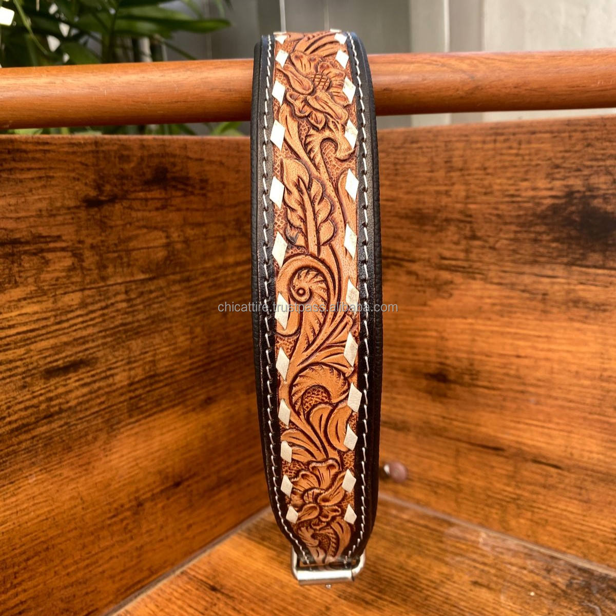 สีน้ำตาล