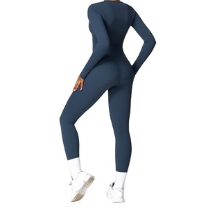 Conjunto de Yoga de Lujo, Ropa Deportiva Premium sin Costuras, Elástica y Transpirable - Product Image 2