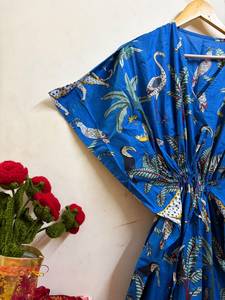 Robe longue décontractée en coton bleu à imprimé floral pour femme, manches chauve-souris, style safari, tenue de vacances, tunique d'été décontractée, coupe régulière, bohème - Product Image 2