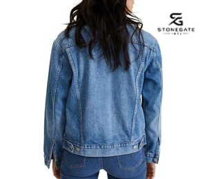 Chaqueta vaquera azul deslavada para mujer, construcción de doble costura, fábrica OEM para marcas minoristas y compradores de ropa al por mayor - Product Image 6
