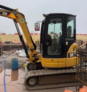 Mini-excavatrice Premium Cat 305e, puissante pelle hydraulique pour la construction, l'agriculture, l'aménagement paysager, performances robustes. - Product Image 6