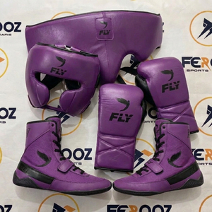 Paquete de Equipo de Seguridad para Prácticas de Combate con Protector de Cabeza, Protectores de Manos, Acolchado Corporal, Protectores de Espinillas y Calzado Deportivo - Product Image 1