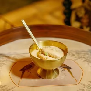 ถ้วยไอศกรีมสแตนเลสตกแต่งอย่างหรูหราสำหรับงานแต่งงาน โรงแรม และร้านอาหาร - Product Image 1