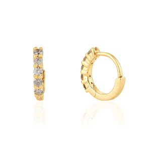 Impresionantes Pendientes de Aro Pequeños Minimalistas y Delicados de Oro Amarillo Sólido de 18K con Diamantes Redondos de Corte Brillante 100% Naturales para Uso Diario - Product Image 5