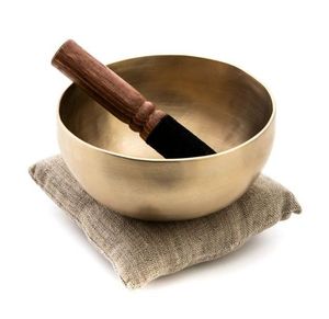 Bol chantant classique en laiton de l'Himalaya produisant des vibrations apaisantes pour la guérison par le Reiki, l'équilibre esprit-corps et les rituels sacrés - Product Image 1