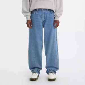 กางเกงยีนส์เดนิมทรงตรงสีเข้มสำหรับผู้ชาย ระบายอากาศได้ดี สไตล์ลำลอง ปักลาย เหมาะสำหรับฤดูร้อน ฤดูใบไม้ร่วง ฤดูหนาว จากโรงงานผู้ผลิตโดยตรง ขายส่ง - Product Image 5