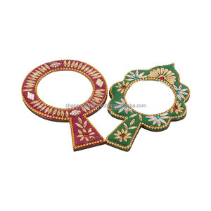 Miroir à main vintage indien en laque scintillante avec embellissement de perles décoratives, miroir cosmétique portable de style antique pour cadeau - Product Image 2