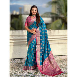 Sari Patola de Seda Suave Azul con Tejidos en Contraste con Hilo Zari, Elegante Traje de Fiesta - Product Image 6