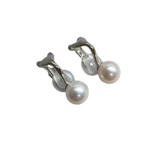 Perles d'eau douce rondes impeccables de bonne qualité, boucles d'oreilles à clip en argent S925 avec anneaux d'oreille en silicone, produit fin à clipser - Product Image 5