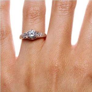แหวนแบบกึ่งมีลวดลายเป็นเส้นสีทอง14K - Product Image 4