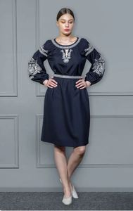 ชุดเดรสปักลายสีน้ำเงินเข้มสไตล์ยูเครน แขนยาว งานแฮนด์เมด พร้อมเสื้อปักลายสำหรับผู้หญิง ยูเครน เหมาะสำหรับใส่ในวันคริสต์มาส - Product Image 2